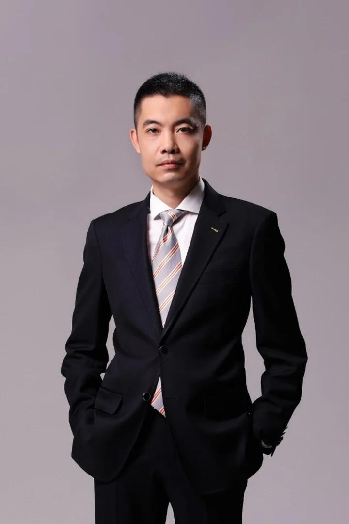 Xi-Cen_Deputy-GM-and-Head-of-Sales-and-Services-cut