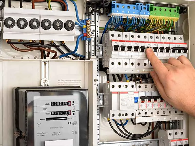 Sicherungskasten mit Switches aus PET oder PBT