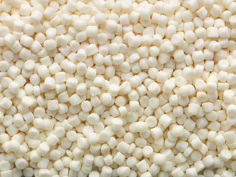 Yellowish raw mixture from HFFR compounds for cable insulation