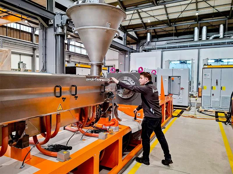 career_vision_way-to-top-feeder_jobs-at-buss