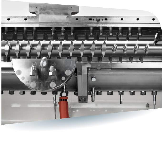 Frontale Innenansicht des LR Ko-Kneter Prozessraums mit Knetschnecke und den innenliegenden Teilen der Einspritzbolzen und Bolzen mit Thermoelementen.