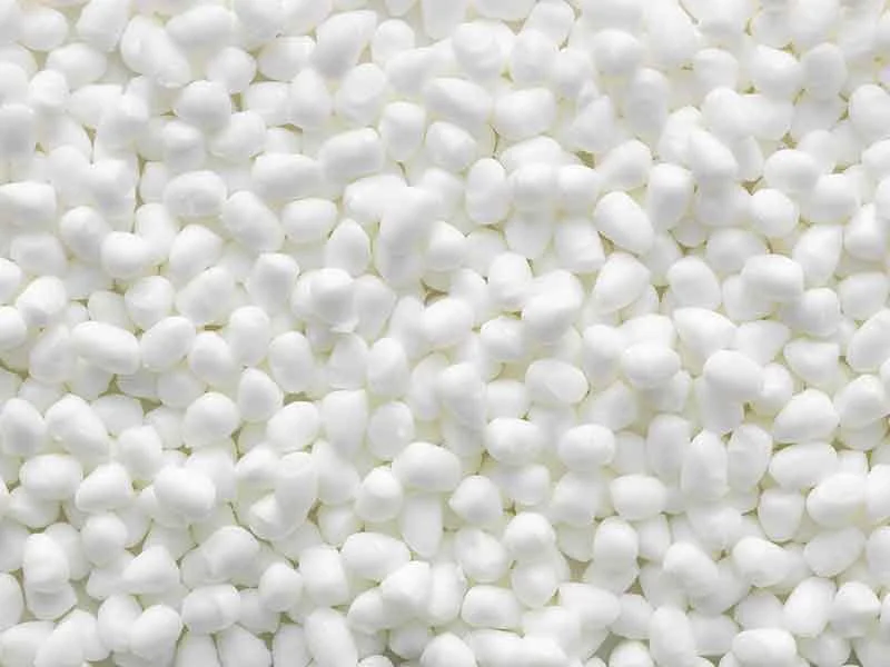 Compoundier-Systeme zur Herstellung von weißen Granulaten aus PET oder PBT